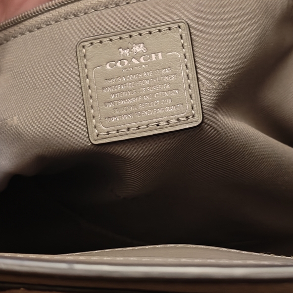 Coach Patchwork Swagger Retired - Picture 10 of 13